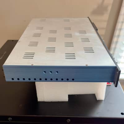 API 2500 Stereo Bus Compressor 700-0725 Rev. C (triple VCA version & retaining thru hole components before switch to heavy SMC build) Ideal Revision image 4