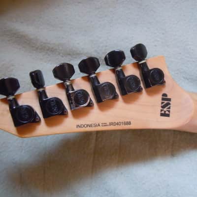 ESP LTD MH-100QMNT With EMG Pickups/ SPC Mid Boost image 6