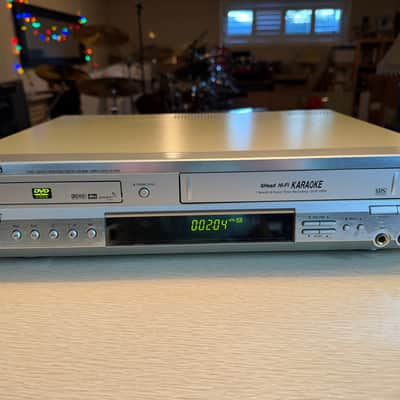 SAMSUNG 6 HEAD DVD-V85K DVD/VCR SUPER VHS SVCD CD CDR CDRW MP3 PLAYER RARE WORKS image 2