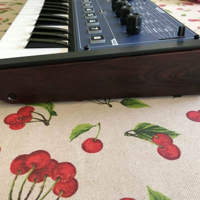 Novation MiniNova 37-Key 18-Voice Synthesizer 2012 - Present - Blue image 7