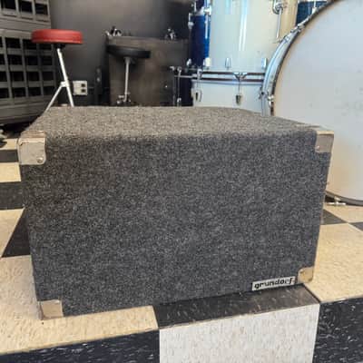 Grundorf 6 space carpeted rack case for 19” image 5