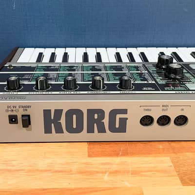 Korg MicroKORG 37-Key Synthesizer/Vocoder - Silver image 5