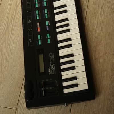 Yamaha DX100 Programmable Algorithm Synthesizer 1985 - Black