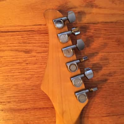 Cort Stratocaster 80's Sunburst Road Worn Relic W Accutune Tremolo MIK image 11