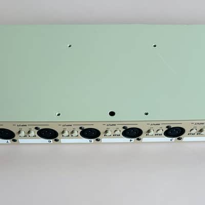 Radial LX8 8-Channel Line Splitter 2023 - Present Tan image 2