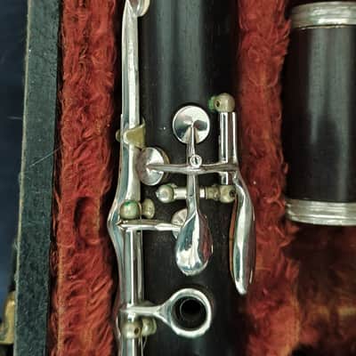 Clarinet CG Conn 444N Good State image 6