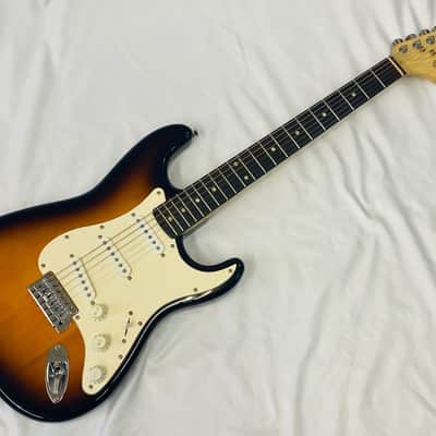 Squier by Fender Affinity Series Stratocaster 2016