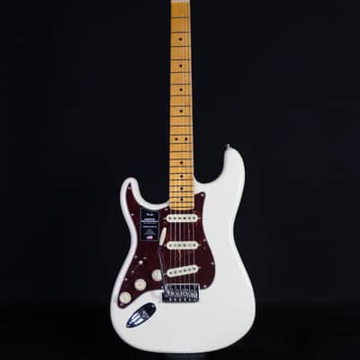 Fender American Professional II Stratocaster Left-Hand, Maple, Olympic White image 5
