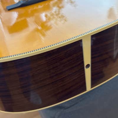 2021 Martin Custom Shop Aged Adirondack Wild Grain Rosewood back and sides image 11