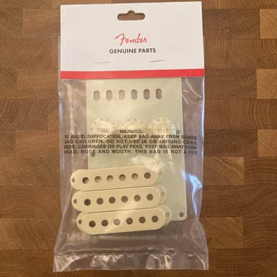 Fender 099-1368-000 Stratocaster Accessory Kit 2010s - Aged White image 1