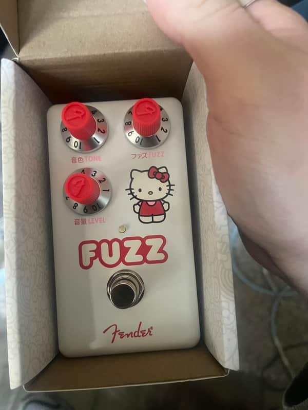 Fender Hello Kitty Fuzz