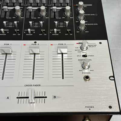 Vestax PMC-37Pro Professional Mixing Controller 2002 image 8