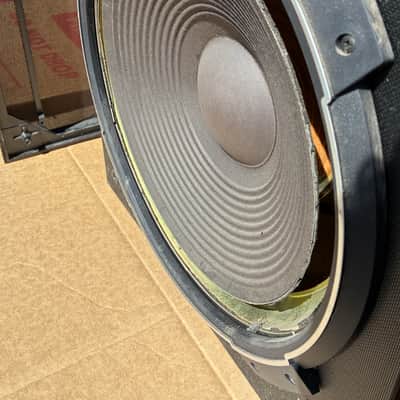 Realistic Mach Two (40-4032) 3-Way Stereo Speaker System Pair image 3