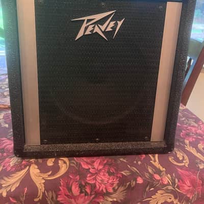 Peavey Minx 110 30 Watt Bass Guitar Combo Bass Amplification System Vintage USA image 1