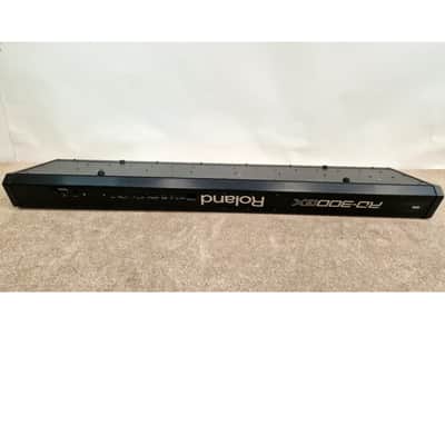 Roland RD300GX - Good image 14