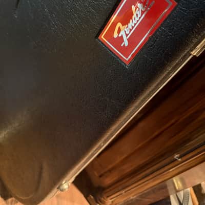 Fender 50th anniversary American made guitar with the original case I image 5