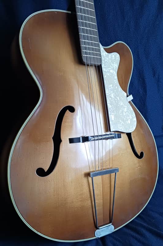 Hofner 450 model