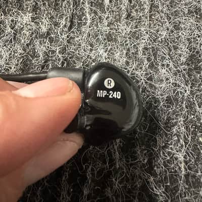 Mackie MP-240 Dual Hybrid Driver In-Ear Monitors 2010s - Black image 3