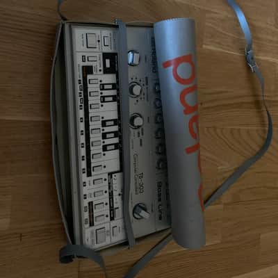 Roland TB-303 Bassline Synthesizer Module 1981 - 1984 - Silver image 4