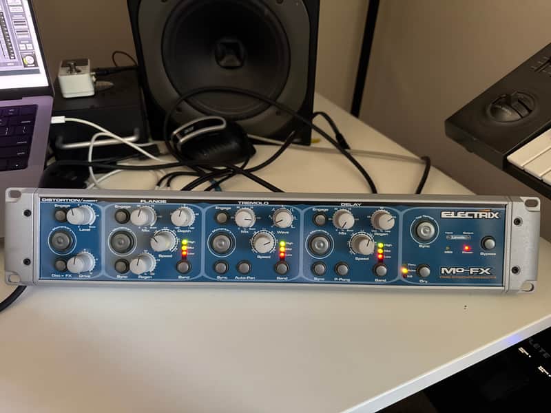 Electrix Mo-FX Time Synchronized Effects Unit 2000s - Blue image 1