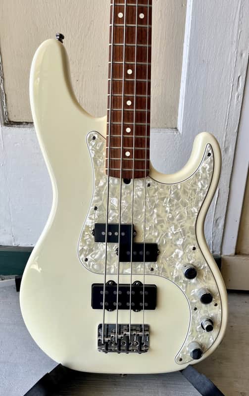 FENDER 50TH ANNIVERSARY 1996 P-BASS DELUXE WITH CASE image 1