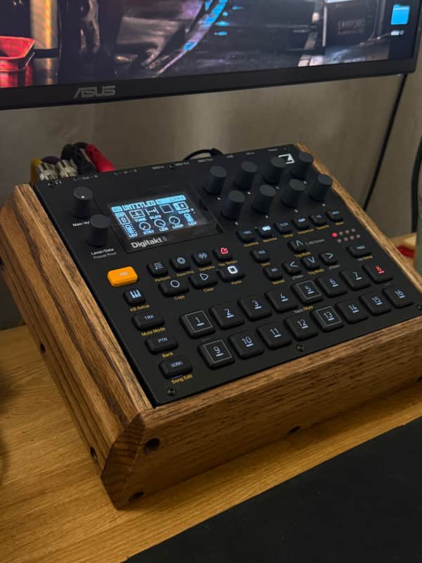 Elektron Digitakt II W/ Wood stand and deck saver image 1