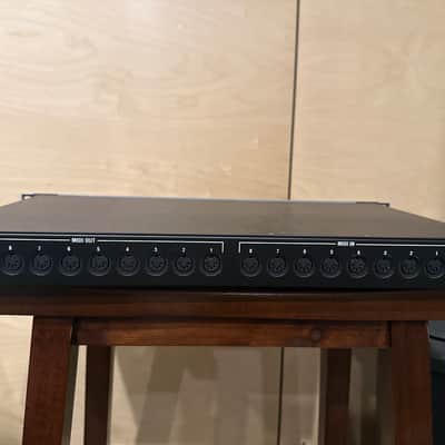Digidesign MH041 Midi I/O Early 2000’s - Blue and black image 4
