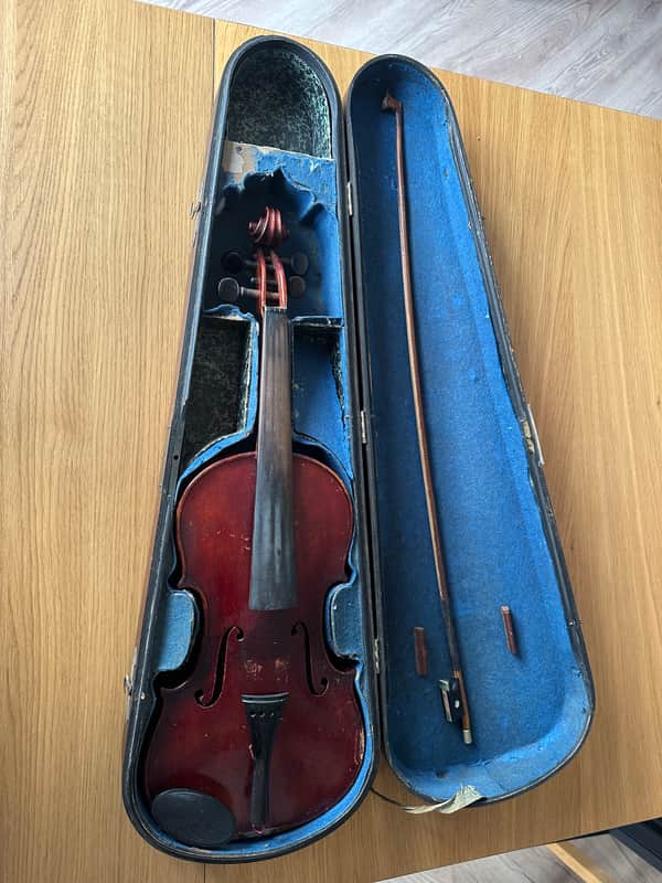 Joseph Guarnerius Violin - Fecit Cremonae Anno 1727 image 1