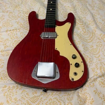 Silvertone 1410 wishbone 1963 - Red stain image 1