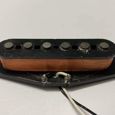1980 – 1982 Fender USA Smith Stratocaster middle pickup 5.65k – Original vintage windings image 2