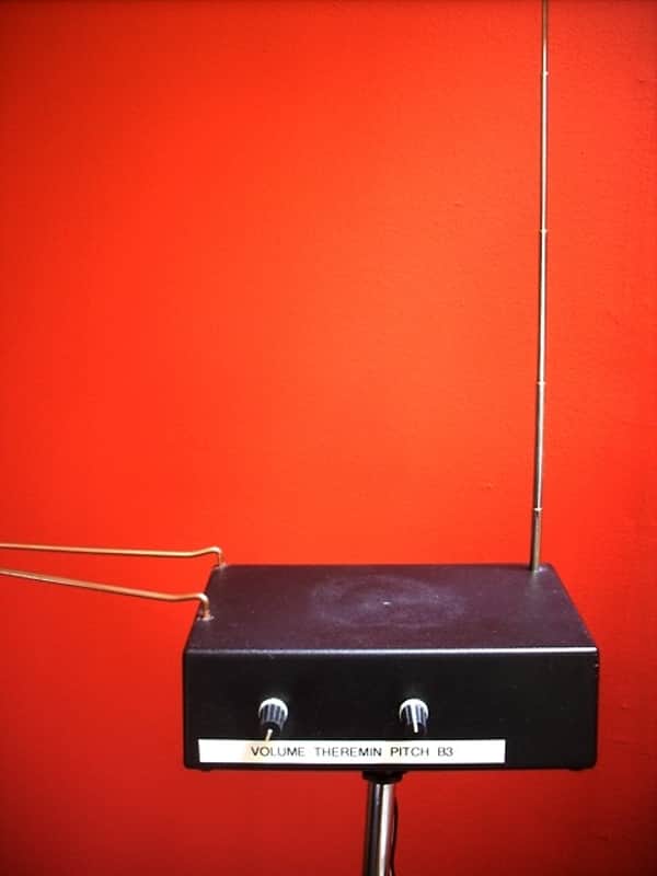 Dan Burns B3 Theremin image 1