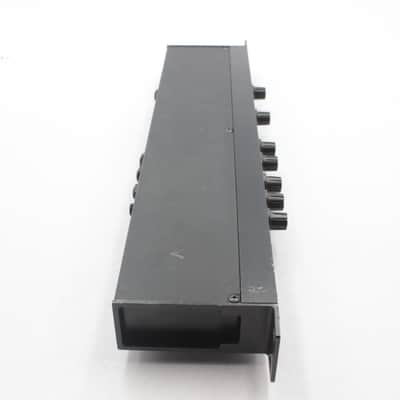 Alesis MicroVerb III 16-Bit Digital Reverb and Delay Effects Processor image 6