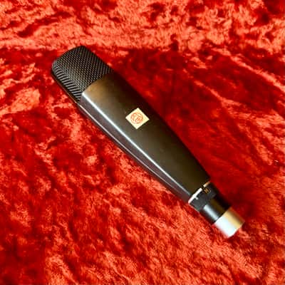 Sennheiser MD 421-U Cardioid Dynamic Microphone | Reverb