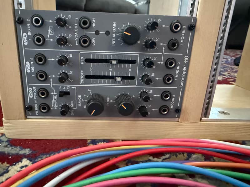 Behringer 110 VCO/VCF/VCA