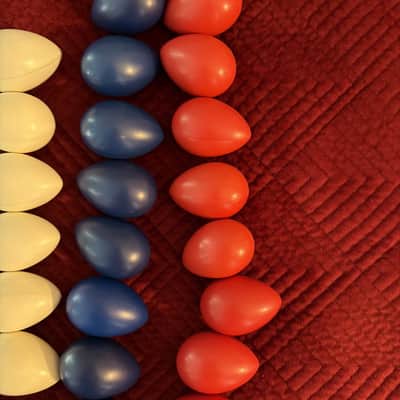 Lot Of 30 Hard Plastic Eggs Percussion Shakers In Four Colors image 3