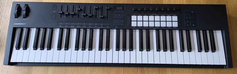 Novation Launchkey 61 MKIV MIDI Keyboard Controller 2024 - Present - Black image 1