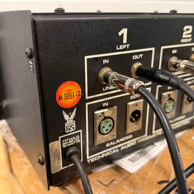 Tapco 2200 2 Channel 10 Band Graphic Equalizer imagen 9