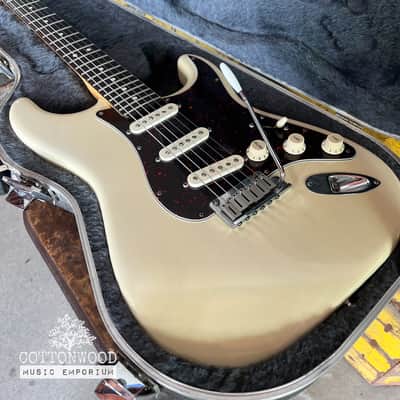 Fender American Series Stratocaster 2000 – Excellent Condition image 2