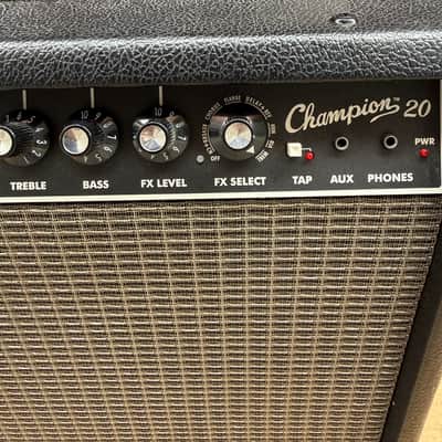 Fender Champion 20 20-Watt 1x8" Guitar Combo Amplifier w/ Effects – Tested & Working imagen 4