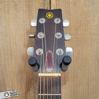 Yamaha FG-200 Acoustic Guitar Used image 3