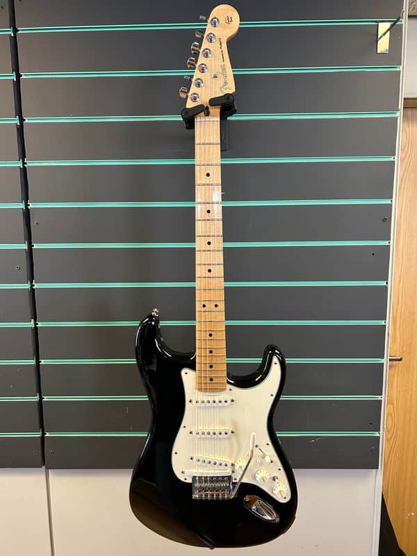 Fender GC-1 GK-Ready Stratocaster Black 2012 Electric Guitar w
