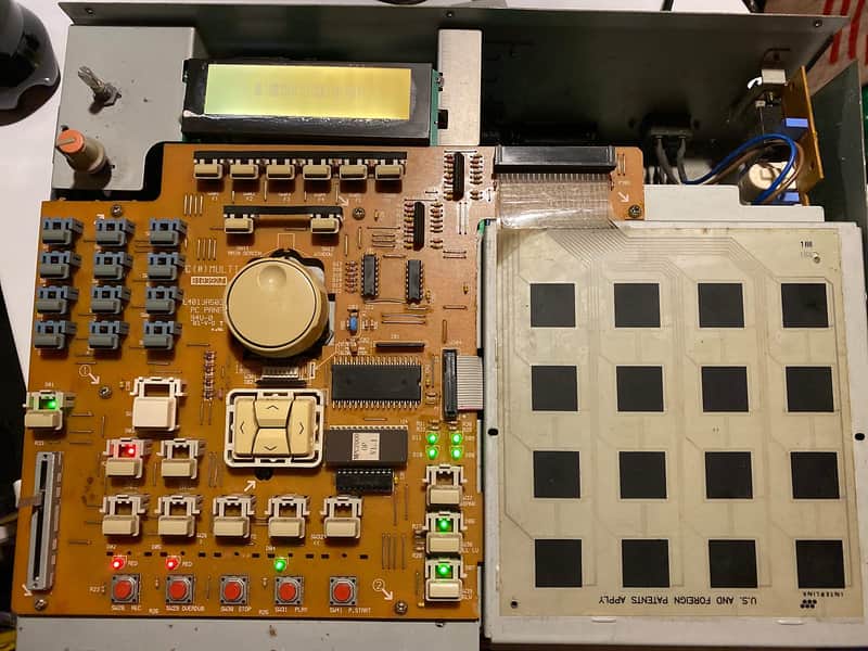 Akai MPC2000 MIDI Production Center image 1