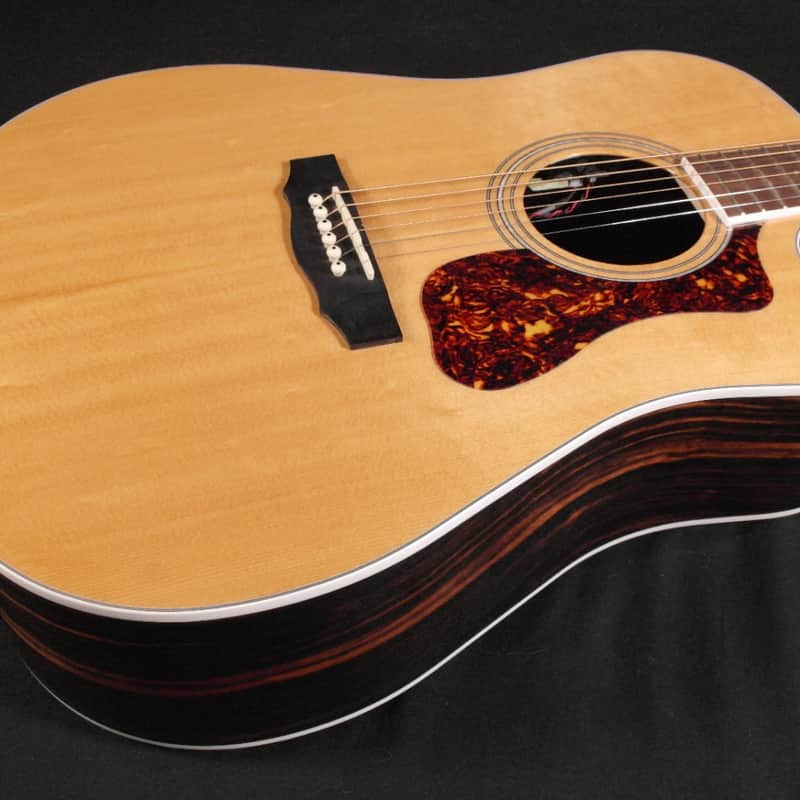 Guild D260CEDLX Natural