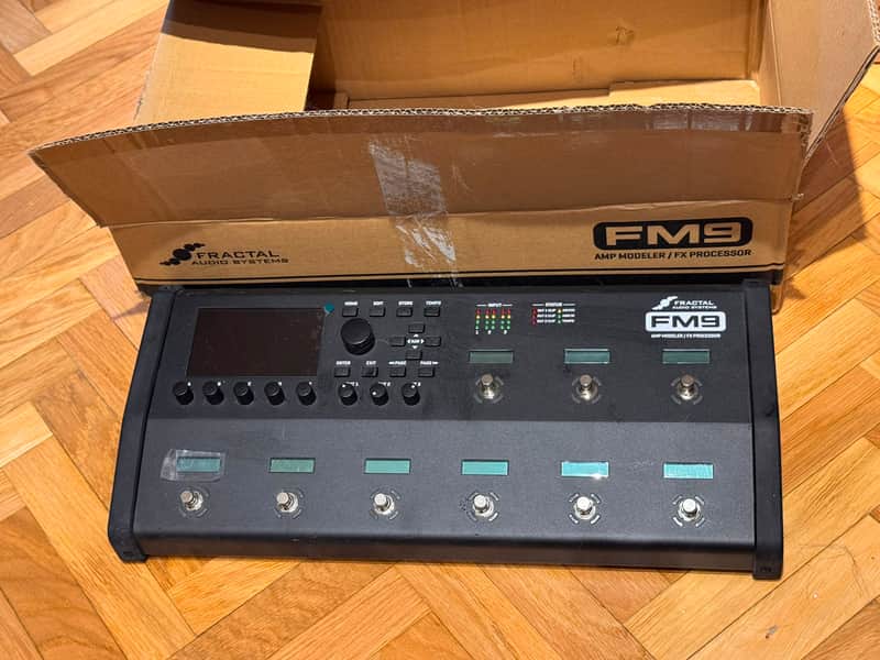Fractal Audio FM9 Mark II Amp Modeler / FX Processor 2024 - Present - Black image 1