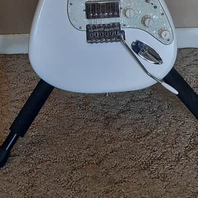 Custom Strat 2024 - Pearl white image 3