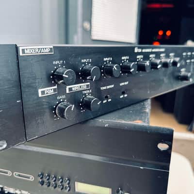 Toa 900 Series 2 Amplifier image 4