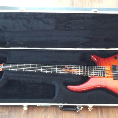 Warmoth Gecko Custom 5 String Bass 2000's Red Sunburst / Seymour Duncan P/Us image 12