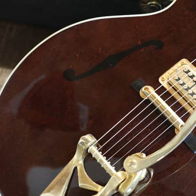 2005 Gretsch G6122-1962 Country Classic Hollow Electric Guitar Walnut Stain + COA OHSC image 4