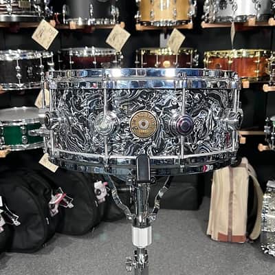 Peter Erskine's DW Jazz Series 5.5x14" Maple Gum Snare Drum in Black Abalone image 1