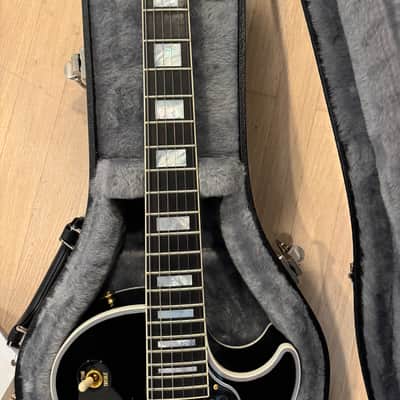 Gibson Les Paul Custom 2022 - Present - Ebony image 4